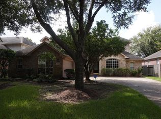 322 High Meadows Dr, Sugar Land, TX 77479