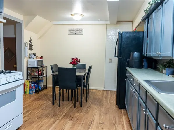 143 S Montgomery St, Walden, NY