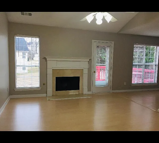 557 Ransom Way — Photo 25