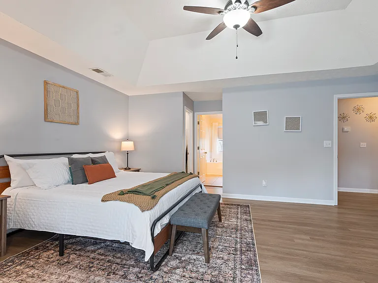 729 Sunny Field Ln — Photo 35