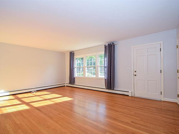 2nd image of 209 Emmett Ave