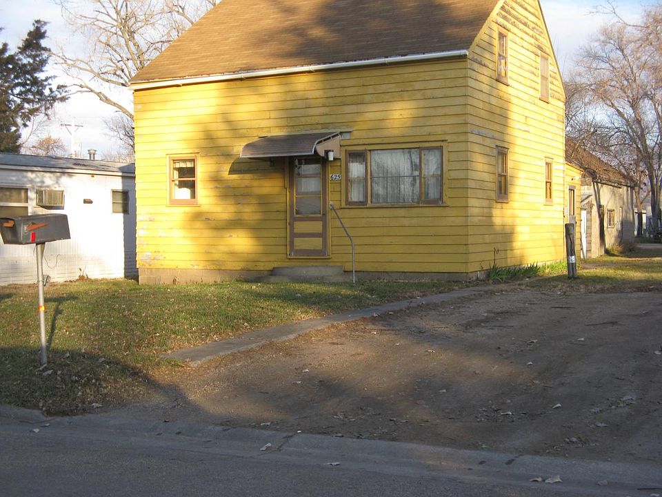 2nd image of 625 S Rock St