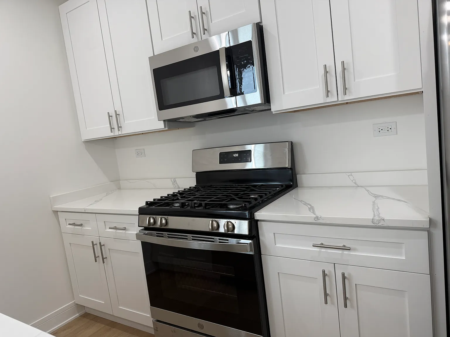 3 bed, $2,250 — Photo 2