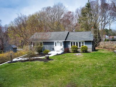 150 Lake Avenue, Trumbull, CT, 06611