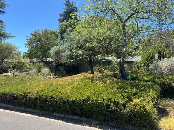 5493 N Roosevelt Ave, Fresno, CA 93704