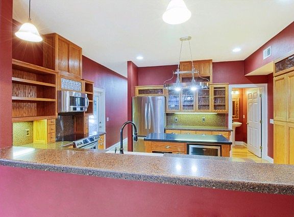 4th image of 2231 Cathedral Dr
