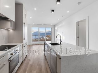 3340 Lakeshore Rd #518, Kelowna, BC V1W0H6
