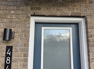 4825 Parkside Ln, Troy, MI 48085