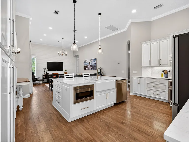 3561 Gatlin Dr — Photo 9