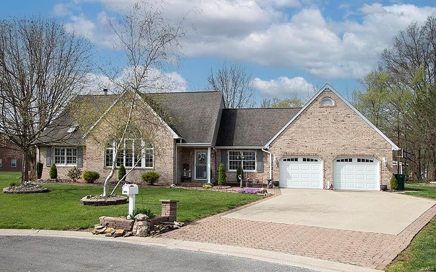 812 N 11th St, Breese, IL 62230 Zillow