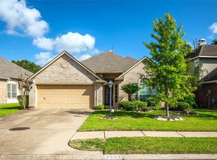 3907 Shadow Cove Dr, Houston, TX 77082