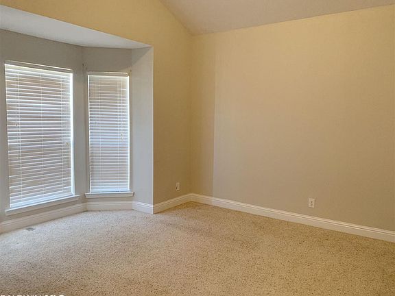 3rd image of 10309 Southland Way
