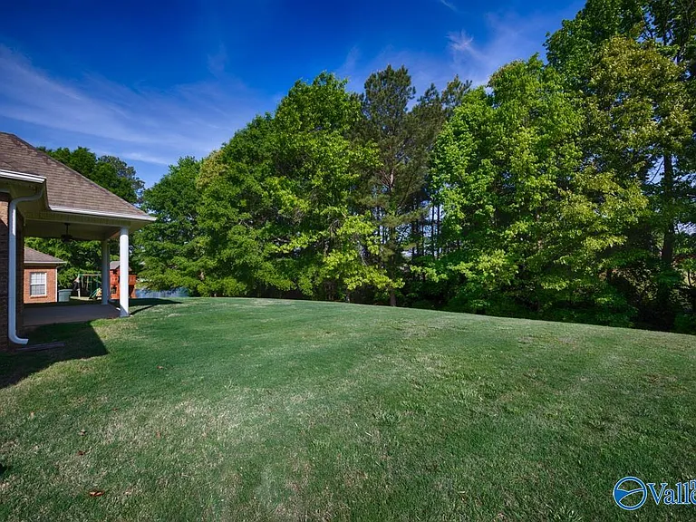 108 Blackwood Dr — Photo 40