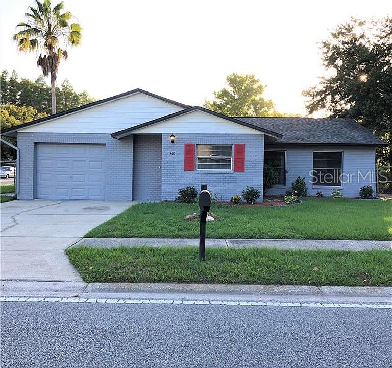 1st image of 1407 Foxwood Dr