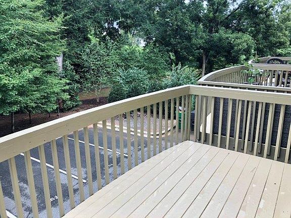 4th image of 1634 Lombardy Cir