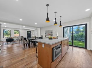 50 Huntley Rd, Summit, NJ 07901