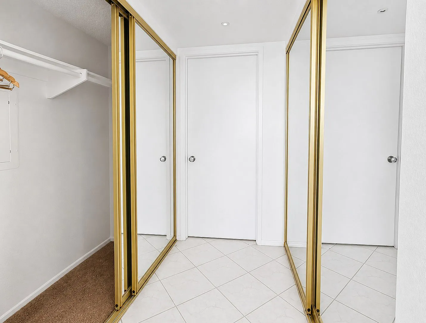 1 bed, 885 sqft, $3,750 — Photo 4