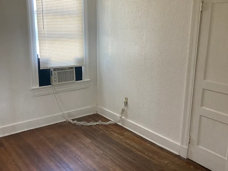 2680 North Blvd #1-4 — Photo 8