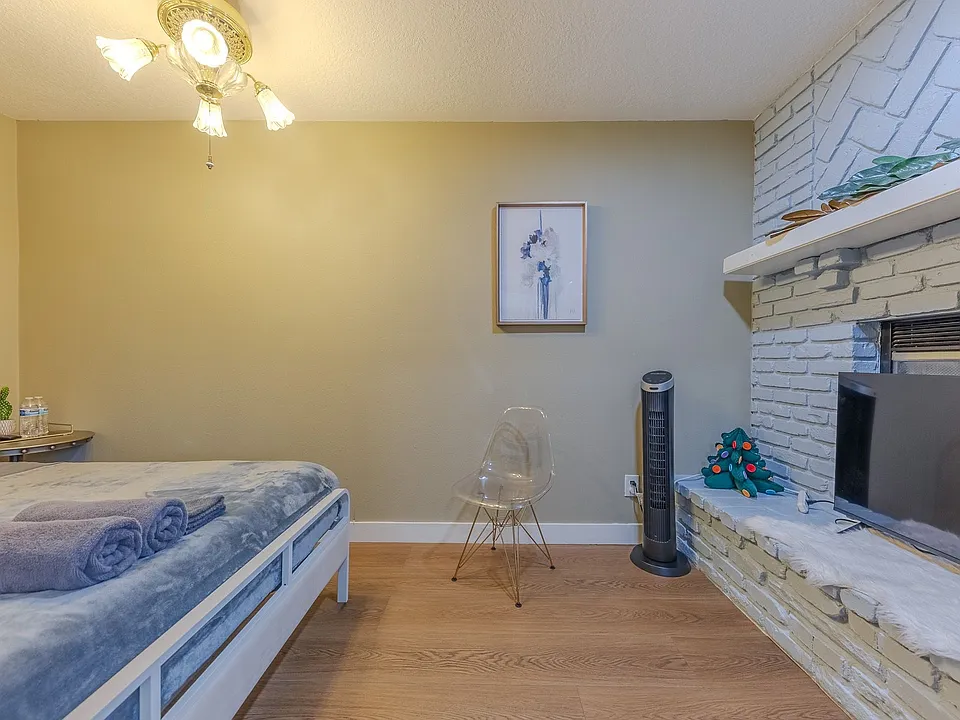 2614 Garfield Ave