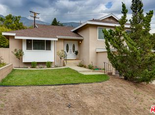 3621 Santa Carlotta St, Glendale, CA 91214