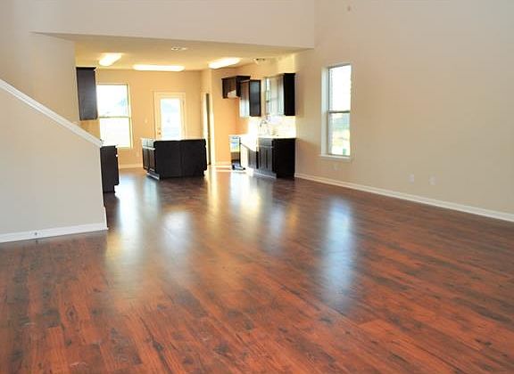2nd image of 284 E Lake Dr