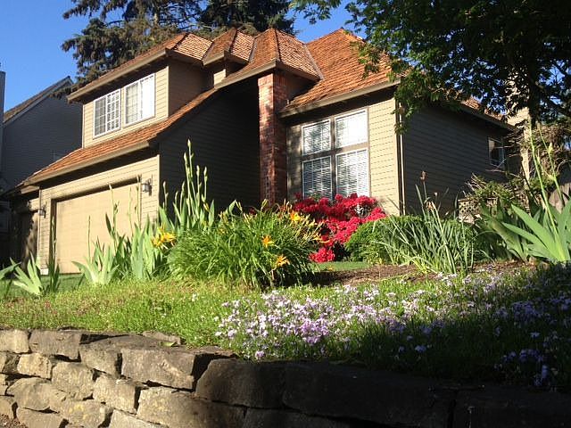Front with garden bed