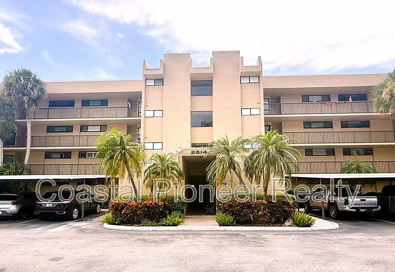 2614 Cove Cay Dr #204 — Photo 1