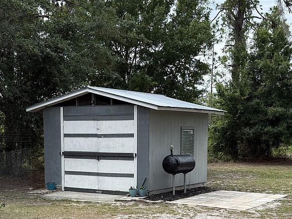 2nd image of 3681 GARDENIA DRIVE