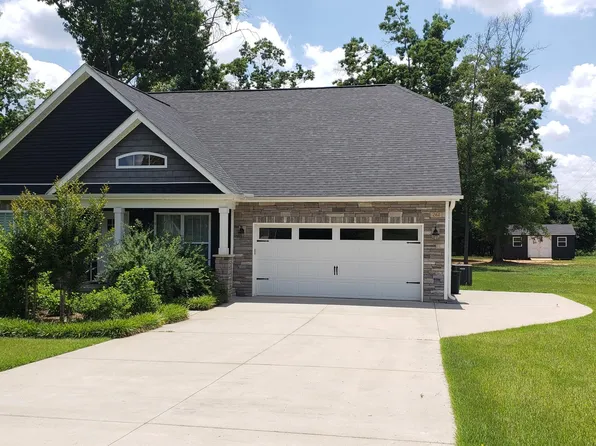 261 Woodcrest Ct, Inman, SC 29349