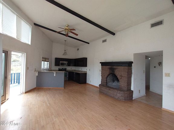 3rd image of 42645 N 13th Ave
