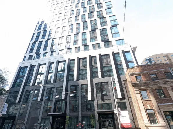 252 Church St, Toronto, ON