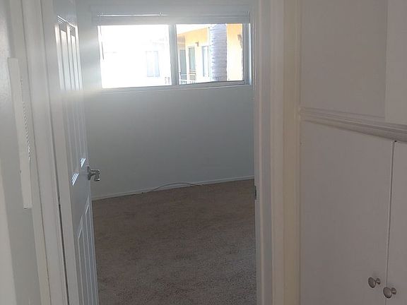 5th image of 4228 N Lakewood Blvd #8406820