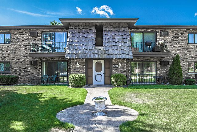 1st image of 5739 W 129th St #2A