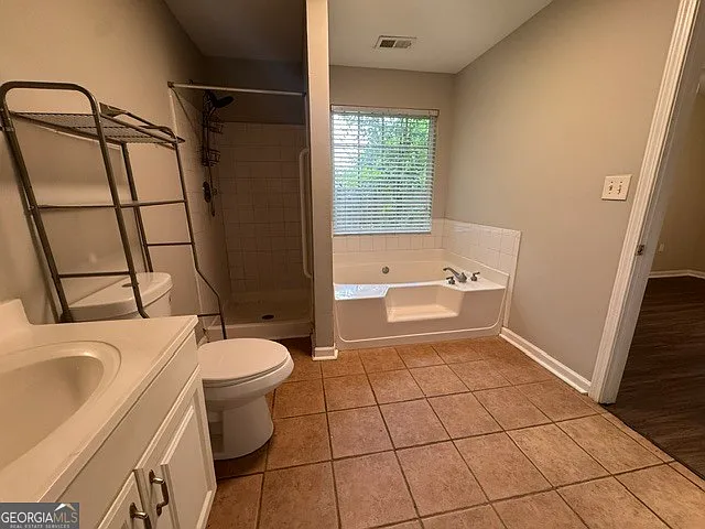 1142 Windsor St SW — Photo 9