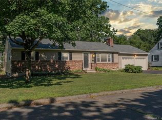 110 Lindsley Pl, Stratford, CT 06615