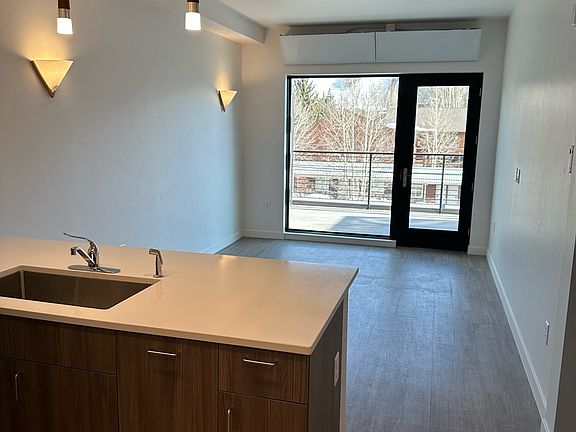 4th image of 105 Mercill Ave #303