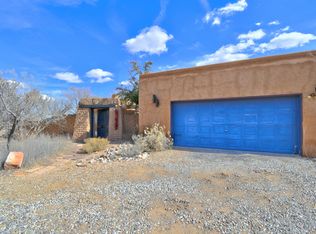 1735 Camino De La Tierra, Corrales, NM 87048