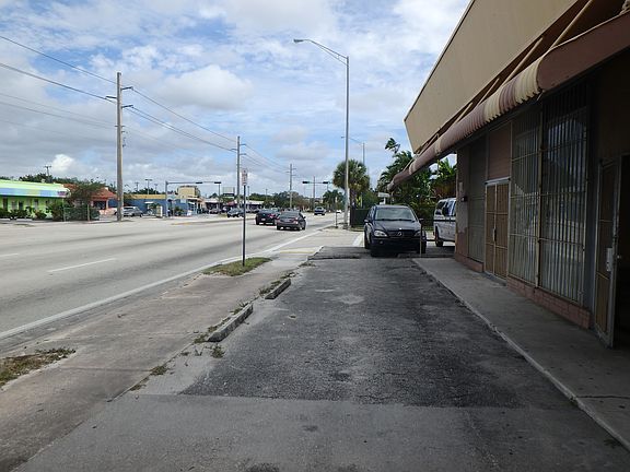 5th image of 14643 NW 7th Ave