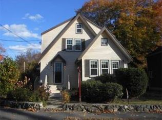 59 Grove St, Reading, MA 01867
