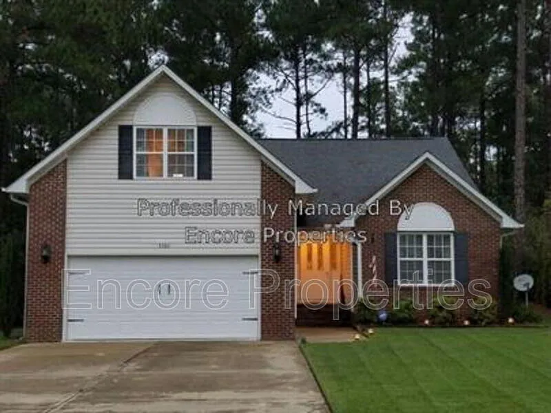 3 bed, 2.0 bath, 1880 sqft, $2,100 — Photo 1