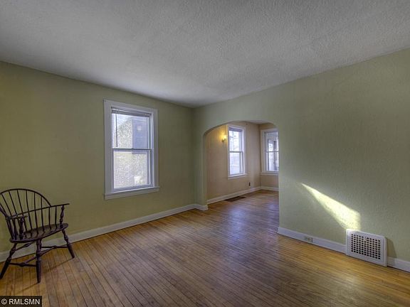 4th image of 4010 25th Ave S