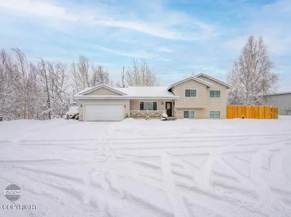 8501 E Empire Cir, Palmer, AK 99645