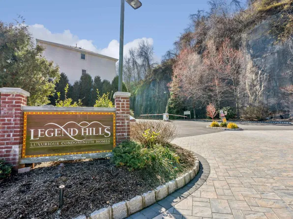 38 Legend Hills Dr #38, Edgewater, NJ 07020