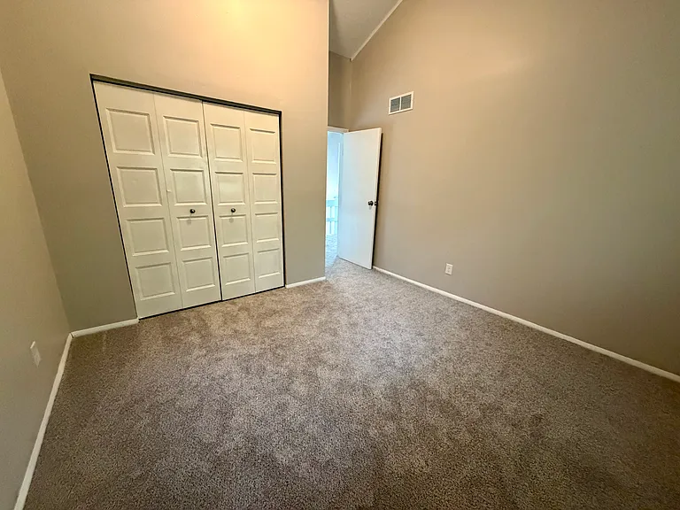 1204 Ada St — Photo 13