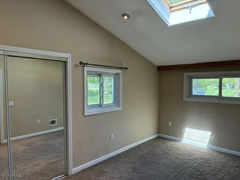 19 Crescent Rd — Photo 8