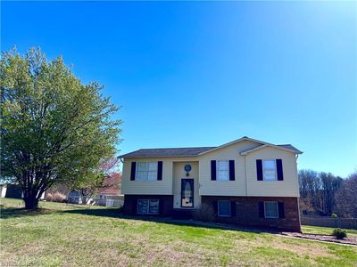 1233 Kentland Dr, King, NC, 27021