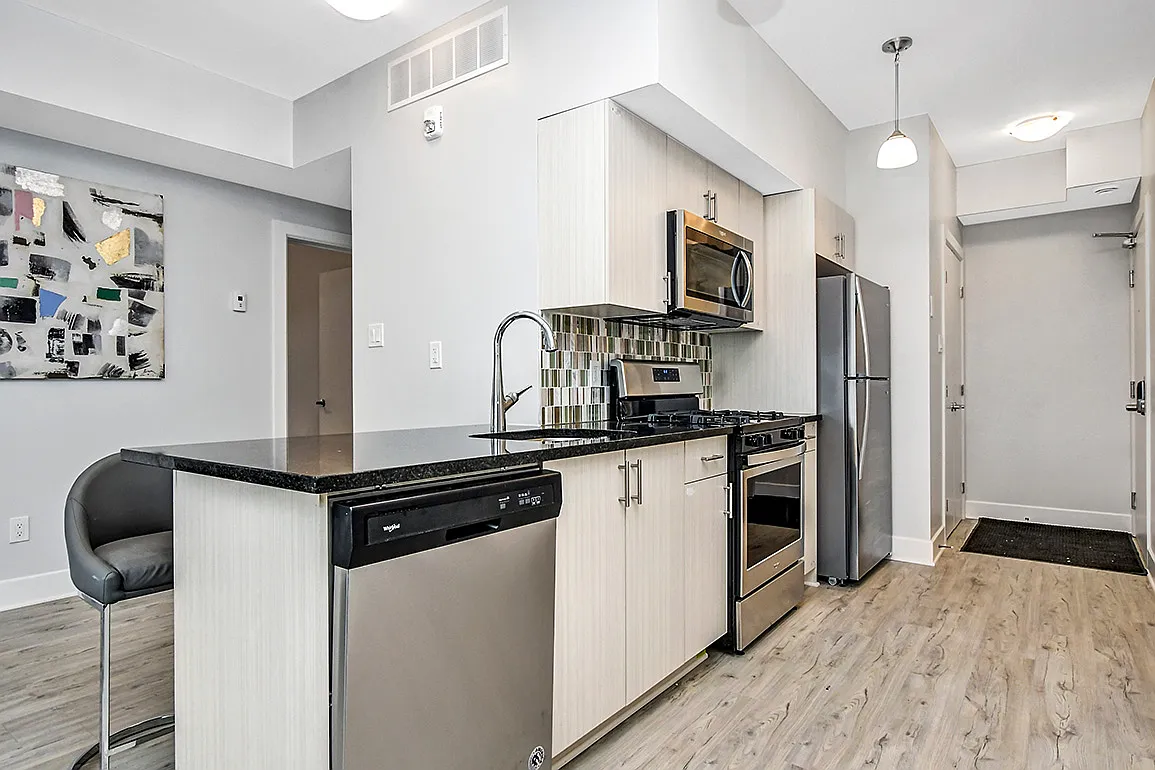 Building Photo - 18 McArthur Ave #2D