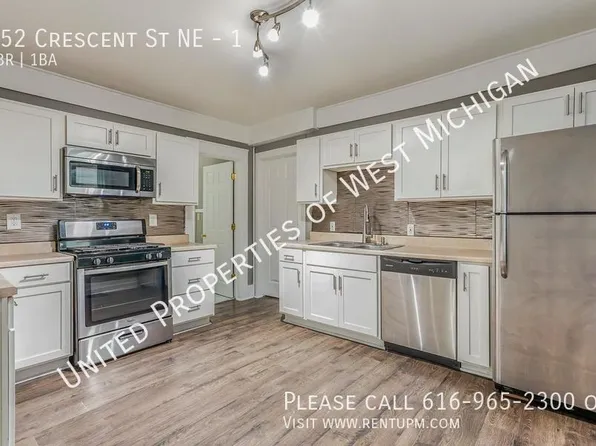 752 Crescent St NE #1, Grand Rapids, MI 49503
