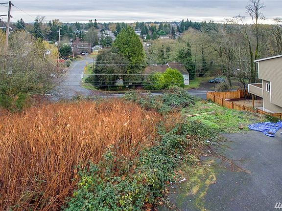 5th image of 20702 11th Ave S