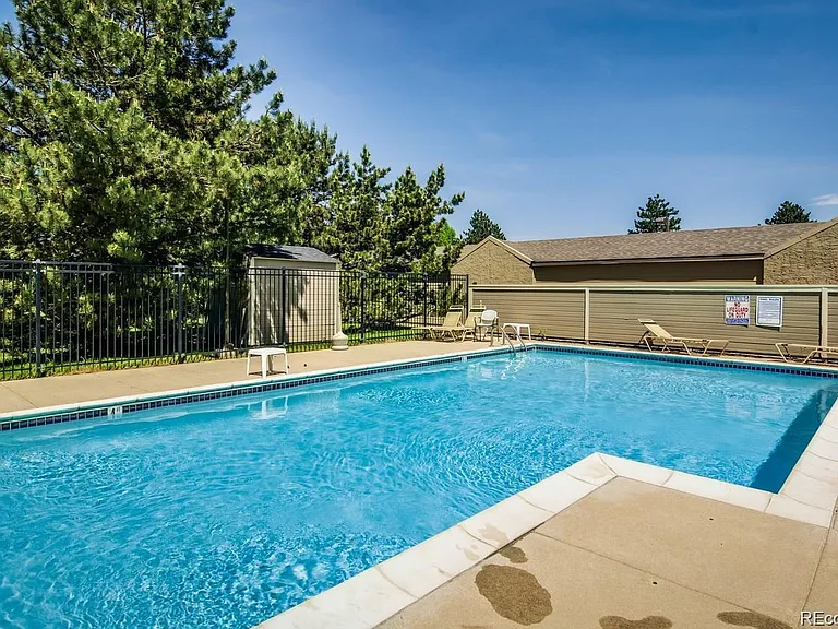 33 S Boulder Cir #301 — Photo 19